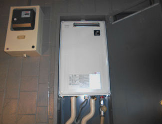 ノーリツGQ-1612WE-KBからパーパスGS-1600C-1(BL)へ給湯器交換の施工事例