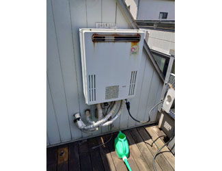 
ﾊﾟｰﾊﾟｽ(高木産業) GX-244AWからGX-2403AWへの給湯器交換事例工事前写真施工前
