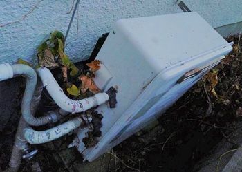 
 RFS-V20005SAからGN-H2001AR-1への給湯器交換事例工事前写真施工前
