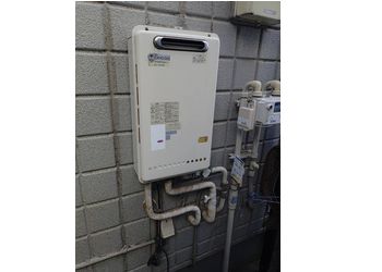 
NR-510RFWA-HからRUX-A1015W(A)-Eへの給湯器交換事例工事前写真施工前
