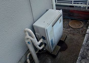 
RFS-A2003SAからRFS-E2008SA(B)への給湯器交換事例工事前写真施工前
