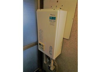 RUX-V1612SFFBAからRUX-V1615SFFBA(A)-Eへの給湯器交換事例工事前写真施工前