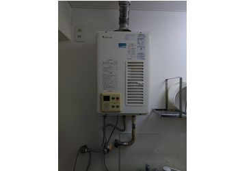 
KG-510FESCからRUX-V1015SWFA(B)への給湯器交換事例工事前写真施工前
