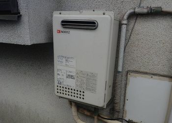 
GQ-2037WSからGS-1602W-1への給湯器交換事例工事前写真施工前
