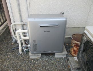 
リンナイRFS-V2001SA.からリンナイRFS-E2008SA(B)へ給湯器交換の施工事例工事後写真施工後
