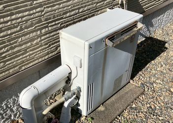 GX-244ARからGX-2403ARへの給湯器交換事例工事前写真施工前
