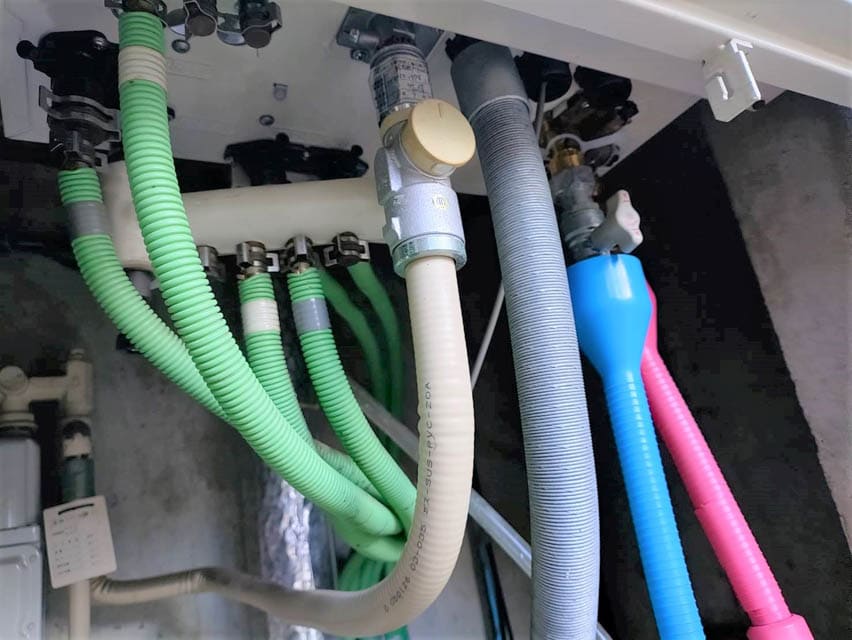 給湯器配管接続の部分の写真の撮り方、撮影ポイントのイメージ